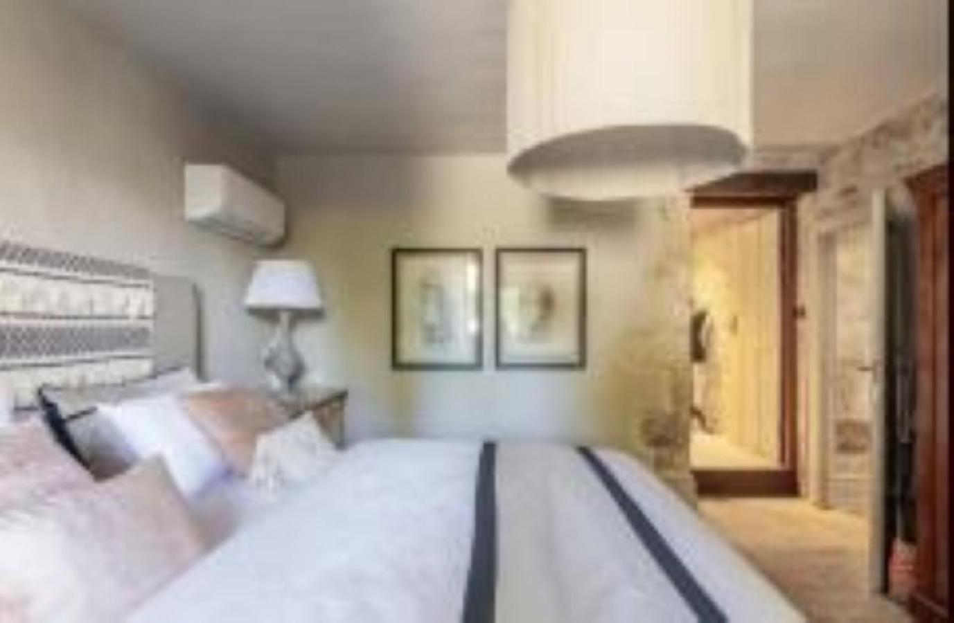Villa Mantilari Wine Estate 7 Apartments 2 Private Pools 1 Heated Tennis Court Fitness Center Archanes Exterior photo